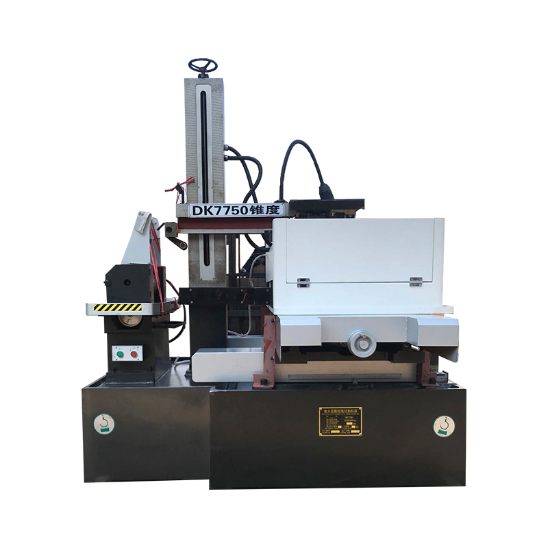 DK7750 ± 30 ° AZ Велика машина для різання дроту з високошвидкістю CNC EDM без технічного обслуговування CNC EDM